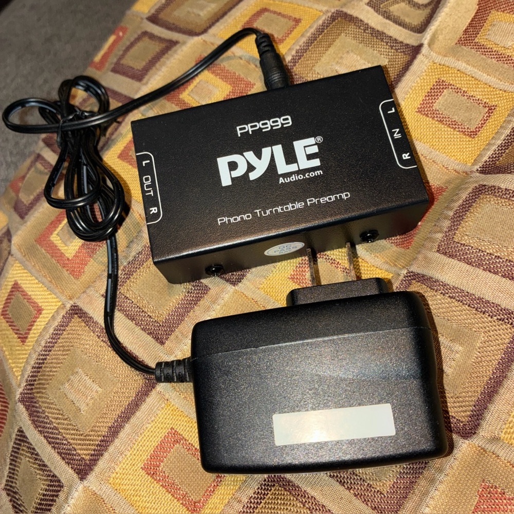 Pyle PP999 Ultra-Low Noise Phono Turntable Preamp Stereo RCA 2-Channel Black
